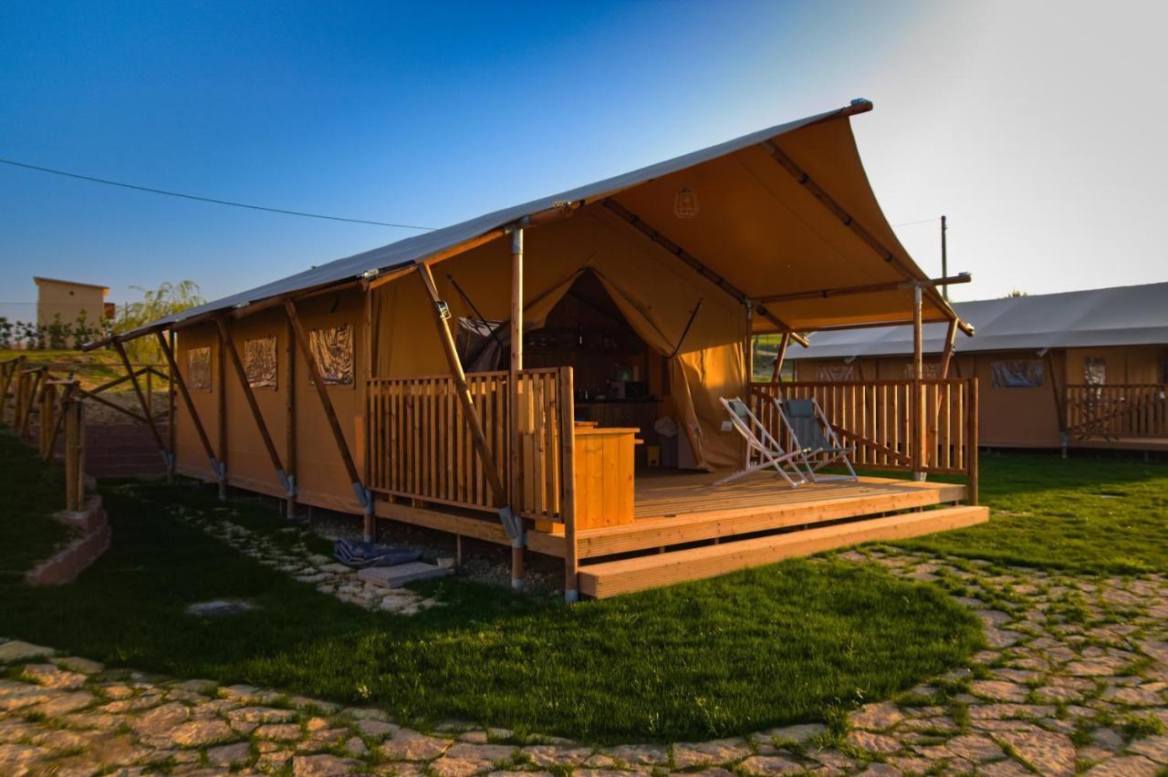 La Viola E Il Sole - Alloggi E Glamping - Fermo Exterior foto